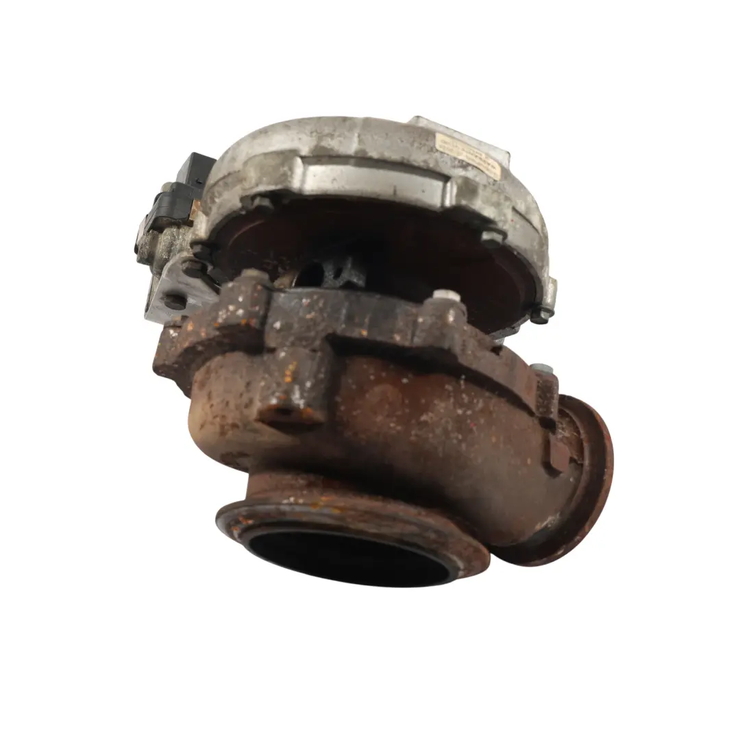 Turbosprężarka Turbo 3.0d 30dx Diesel M57N2 7796313 do BMW X5 E70 X6 E71 o numerze 7796314 BMW X5 E70 X6 E71 Turbosprężarka Turbo 3.0d 30dx Diesel M57N2 7796313 - SKU 7796314-2 - Numer Części 7796314