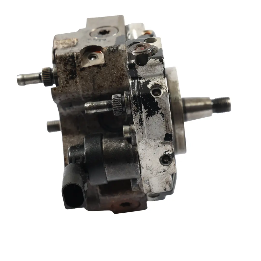  Pompe Haute Pression BMW E87 E90 E91 M47N2 M57N2 Carburant Diesel X3 7798333 - SKU 7798333-1 - Numéro de pièce 8511824