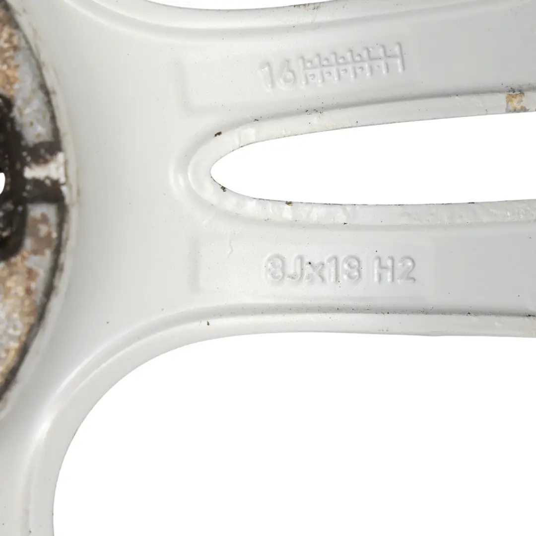 Cerchio in lega argento 18" M Star Spoke 400 8J ET:34 per BMW F30 F31 F32 F33 con numero di parte 7845880 BMW F30 F31 F32 F33 Cerchio in lega argento 18" M Star Spoke 400 8J ET:34 - SKU 7845880-8 - Numero di parte 7845880