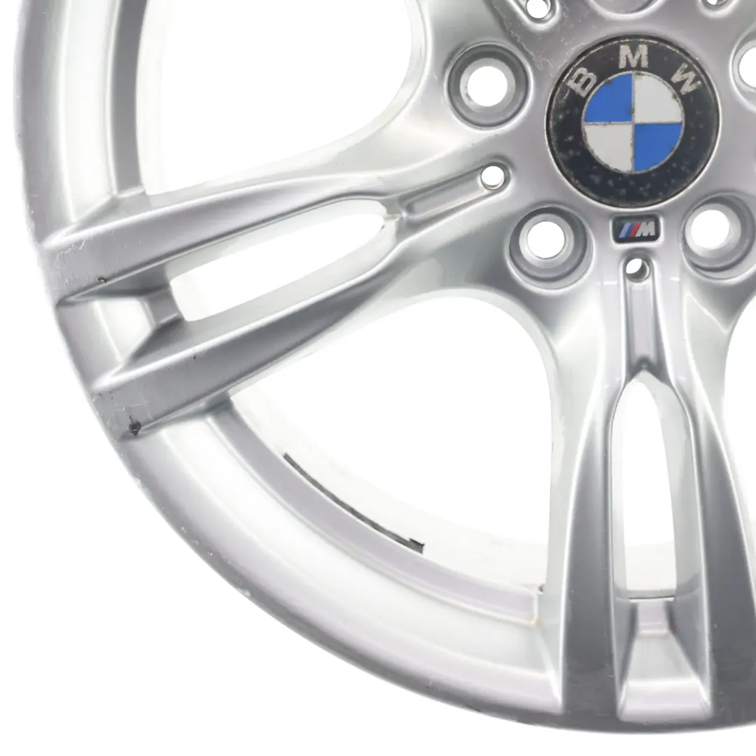 llanta de aleación de plata 18 "M Star Spoke 400 8J ET:34 para BMW F30 F31 F32 F33 con número de pieza 7845880 BMW F30 F31 F32 F33 llanta de aleación de plata 18 "M Star Spoke 400 8J ET:34 - SKU 7845880-8 - Número de pieza 7845880