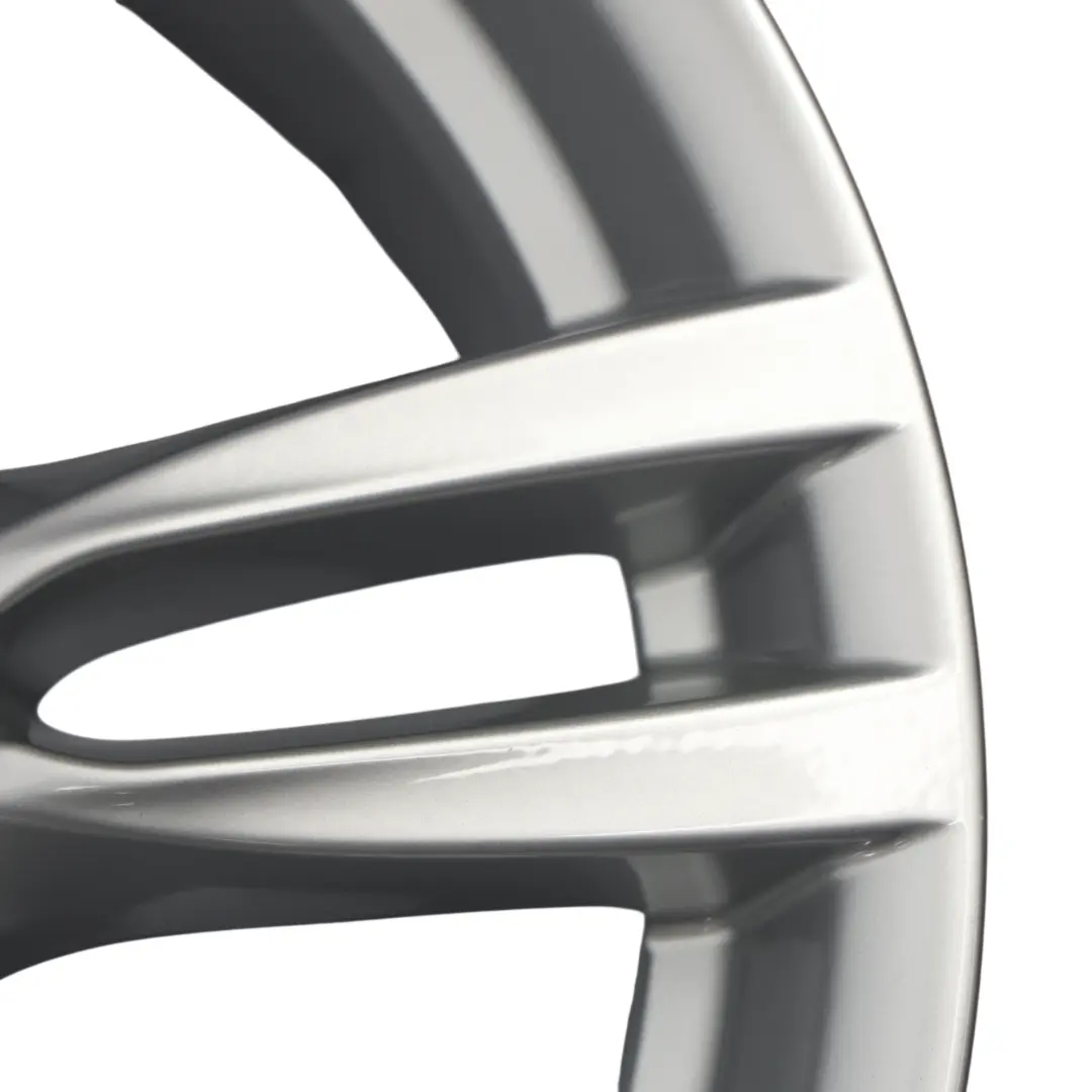 Llanta Aleación Trasera 18" 8,5J ET:47 M Star Spoke 400 para BMW F30 F31 F32 con número de pieza 7845881 BMW F30 F31 F32 Llanta Aleación Trasera 18" 8,5J ET:47 M Star Spoke 400 - SKU 7845881 - Número de pieza 7845881