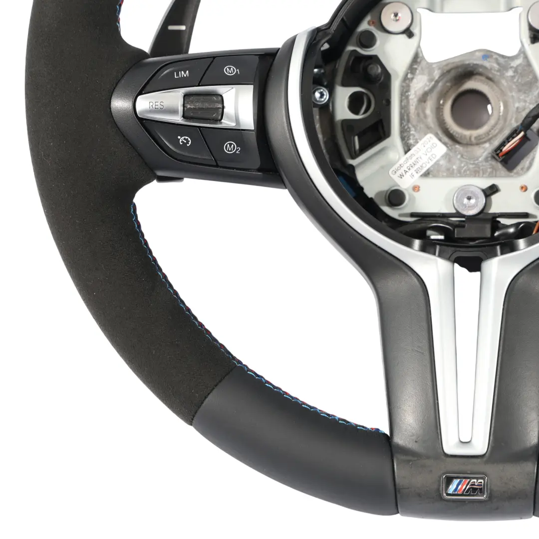 NUOVO Volante Nero in Pelle / Alcantara M Sport per BMW F80 M3 F82 M4 F87 M2 con numero di parte 7847606 BMW F80 M3 F82 M4 F87 M2 NUOVO Volante Nero in Pelle / Alcantara M Sport - SKU 7847606-3 - Numero di parte 7847606