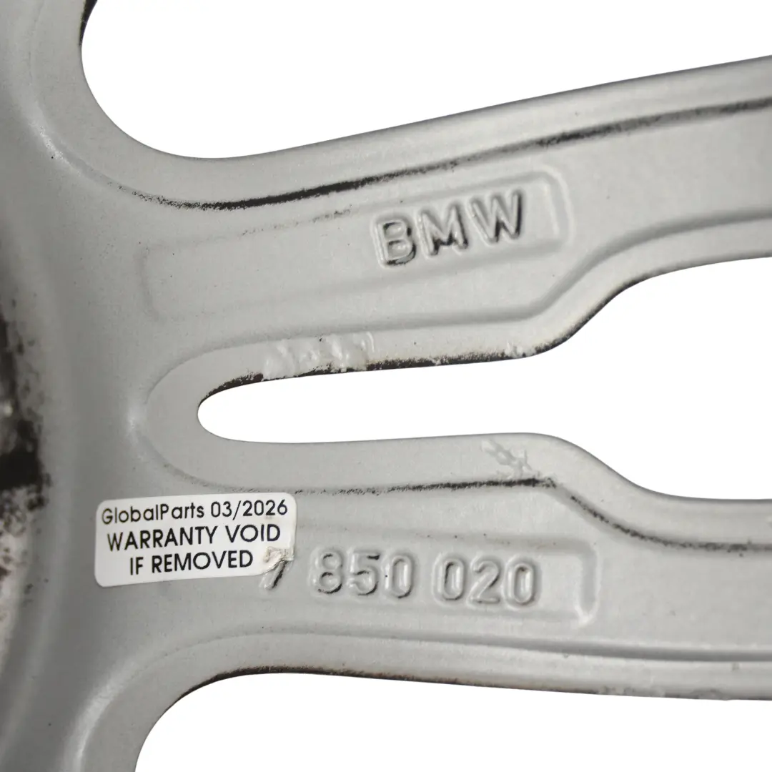 Llanta aleación gris 19" M Star Spoke 403 ET:36 8J para BMW F30 F31 F32 F33 con número de pieza 7850020 BMW F30 F31 F32 F33 Llanta aleación gris 19" M Star Spoke 403 ET:36 8J - SKU 7850020-2 - Número de pieza 7850020