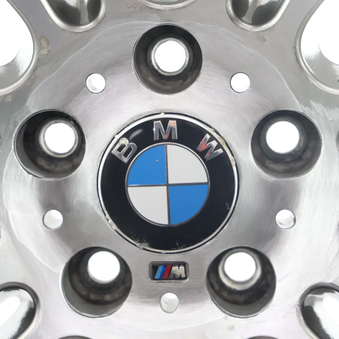 Roue arrière Jante alliage 19" M flèche l'étoile 403 8,5J pour BMW F30 F31 à propos du numéro de pièce 7850021 BMW F30 F31 Roue arrière Jante alliage 19" M flèche l'étoile 403 8,5J - SKU 7850021-3 - Numéro de pièce 7850021