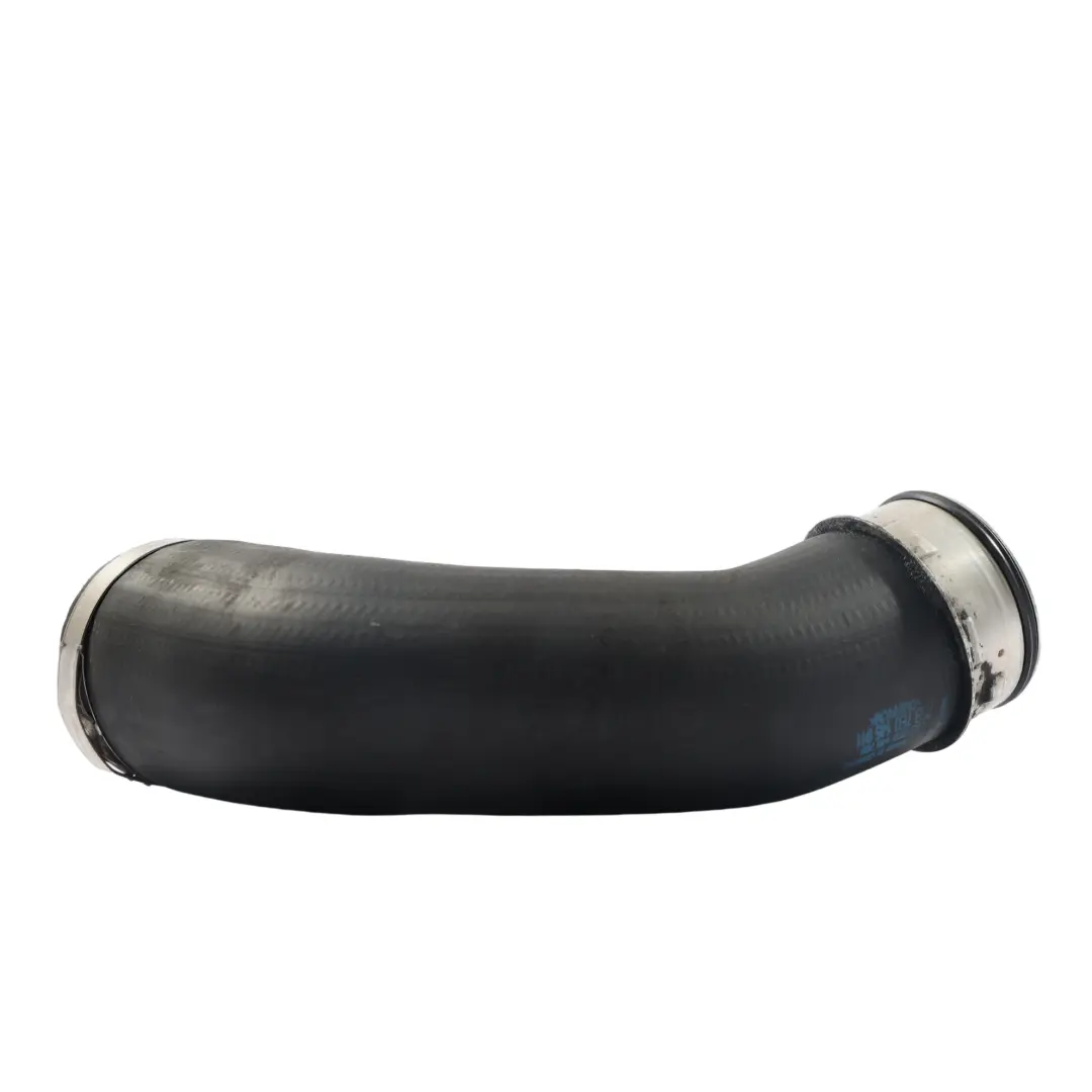 Ladeluftkühler Schlauch 2.0 TDI für Volkswagen Transporter T5 mit Teilenummer 7E0145790 Volkswagen Transporter T5 Ladeluftkühler Schlauch 2.0 TDI - SKU 7E0145790 - Teilenummer 7E0145790