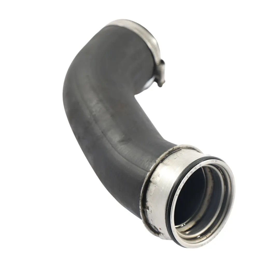Tubo Intercooler Aspirazione Aria 2.0 TDI per Volkswagen Transporter T5 con numero di parte 7E0145790 Volkswagen Transporter T5 Tubo Intercooler Aspirazione Aria 2.0 TDI - SKU 7E0145790 - Numero di parte 7E0145790