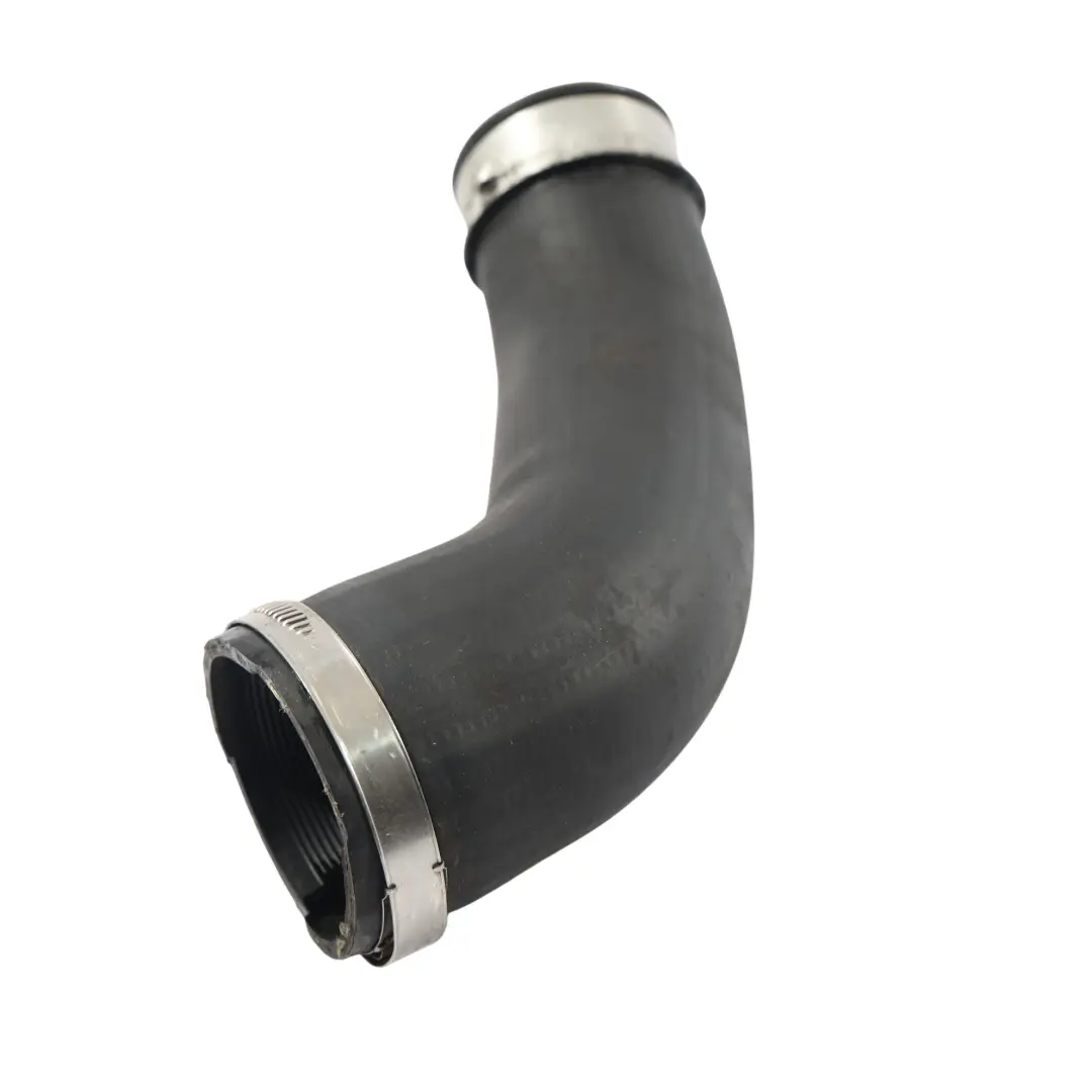 Tubo Intercooler Aspirazione Aria 2.0 TDI per Volkswagen Transporter T5 con numero di parte 7E0145790 Volkswagen Transporter T5 Tubo Intercooler Aspirazione Aria 2.0 TDI - SKU 7E0145790 - Numero di parte 7E0145790