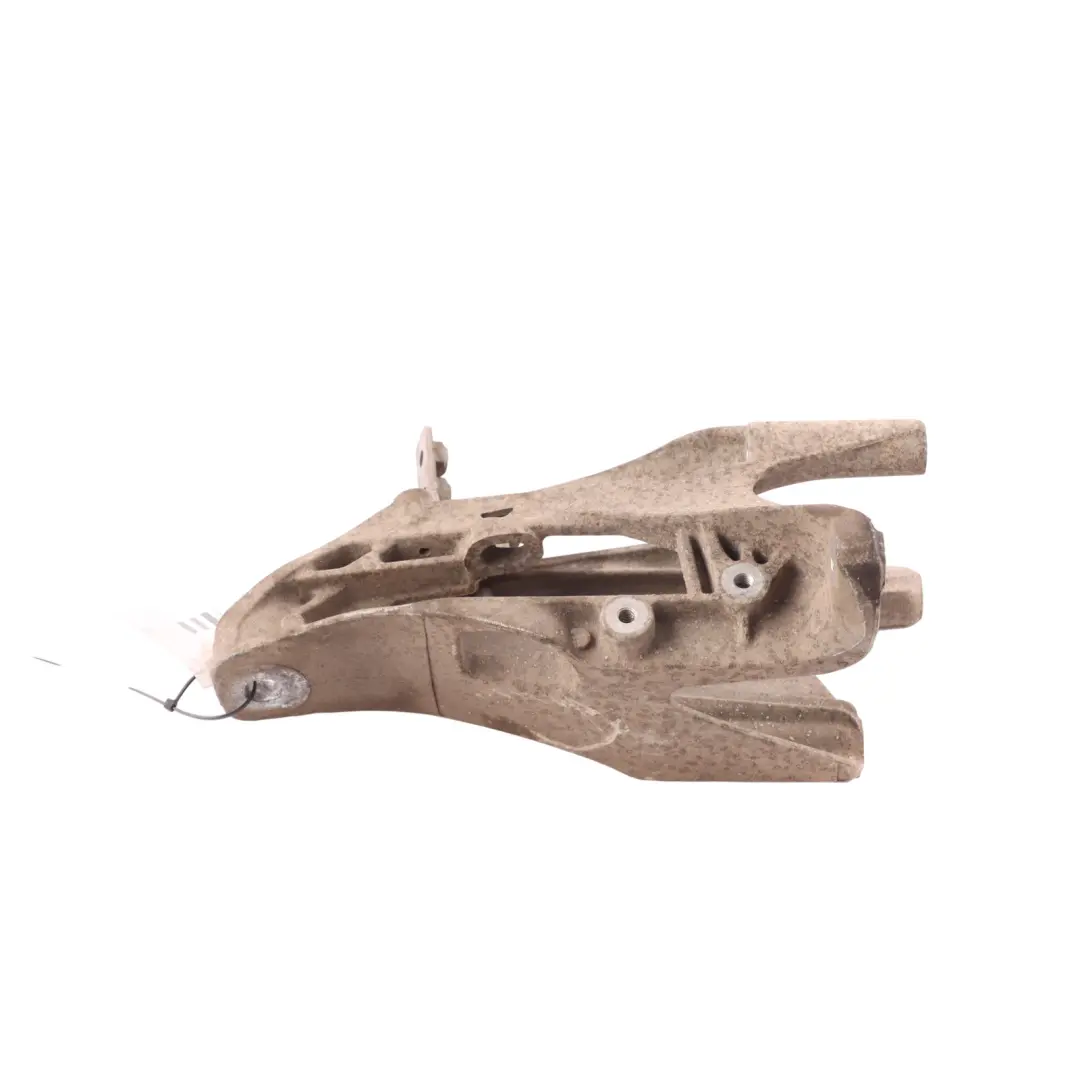 Volkswagen VW Transporter T6 Engine Mount Bracket Support - SKU 7E0199370L - Part number 7E0199370L