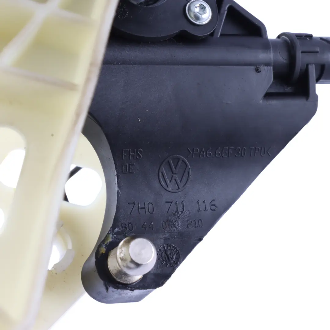 Lever Manual Shift Selector to Volkswagen Transporter T6 Gear with Part number 7E0711025B Volkswagen Transporter T6 Gear Lever Manual Shift Selector - SKU 7E0711025B - Part number 7E0711025B