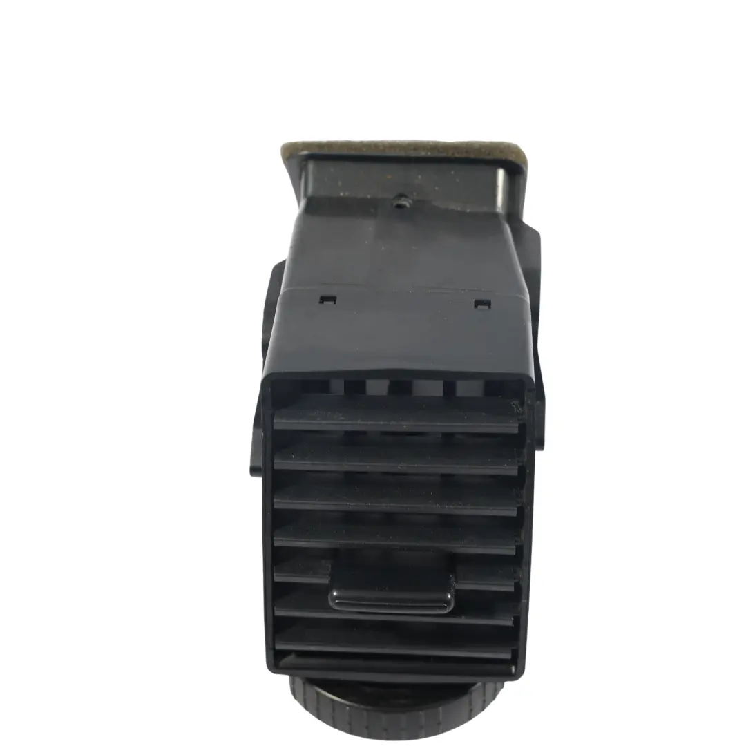 Grille Aération Tableau Bord Avant Droit pour Volkswagen Transporter T5 à propos du numéro de pièce 7E0815706 Volkswagen Transporter T5 Grille Aération Tableau Bord Avant Droit - SKU 7E0815706 - Numéro de pièce 7E0815706