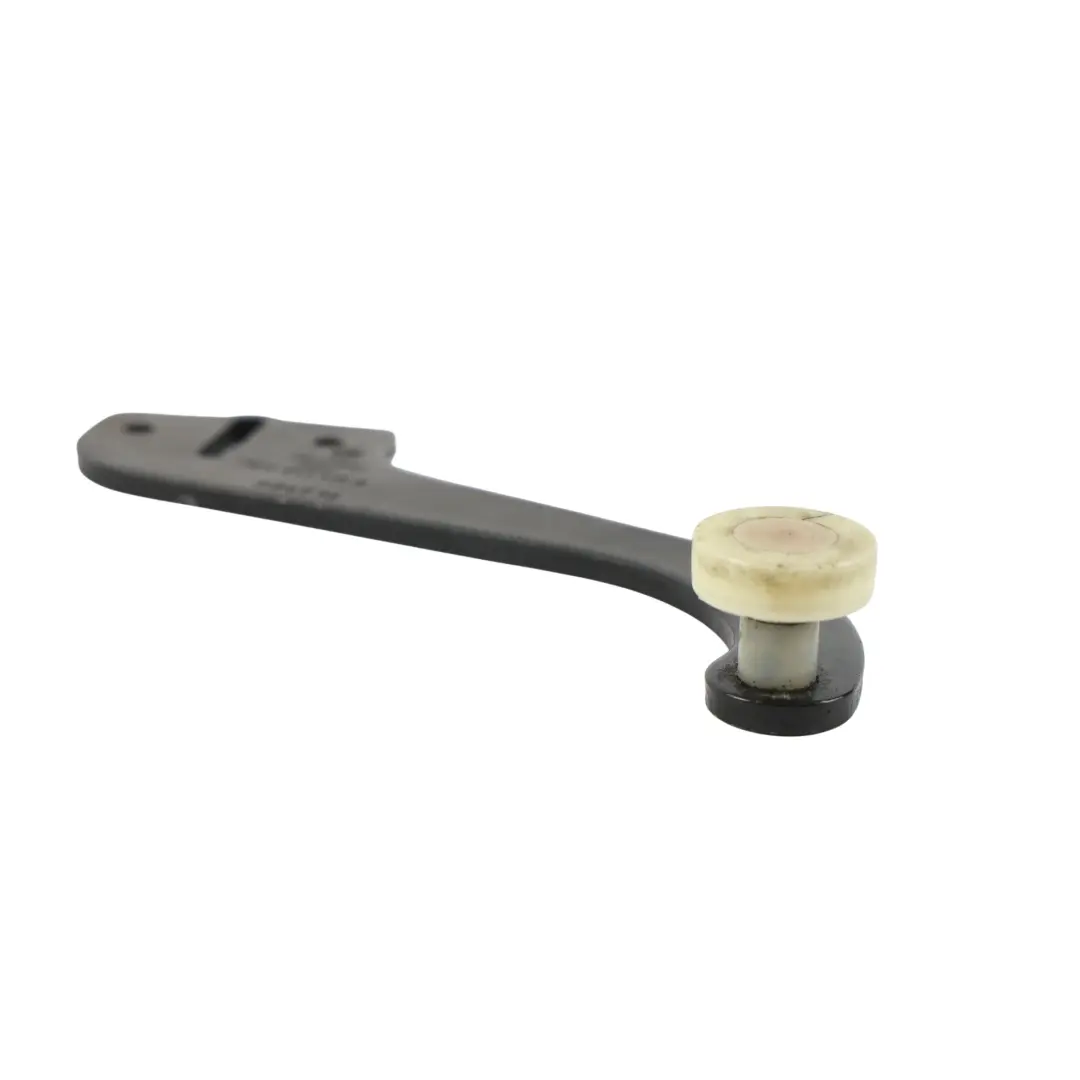 Guide Rouleau Porte Coulissante Haut Gauche pour Volkswagen Transporter T6 à propos du numéro de pièce 7E0843435B Volkswagen Transporter T6 Guide Rouleau Porte Coulissante Haut Gauche - SKU 7E0843435B - Numéro de pièce 7E0843435B