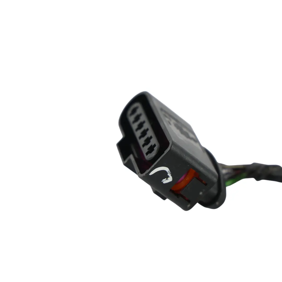 Luz Trasera Lateral Cableado Izquierdo para Volkswagen Transporter T6 con número de pieza 7E0945095T Volkswagen Transporter T6 Luz Trasera Lateral Cableado Izquierdo - SKU 7E0945095T-2 - Número de pieza 7E0945095T