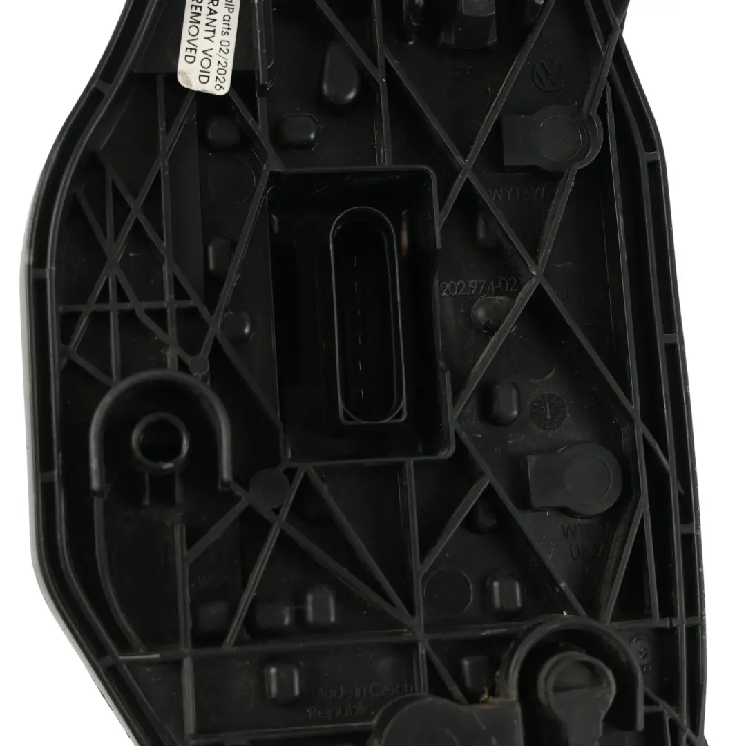 Volkswagen Transporter T6 Douille Feu Arrière Cartouche Droite - SKU 7E0945258B - Numéro de pièce 7E0945258B