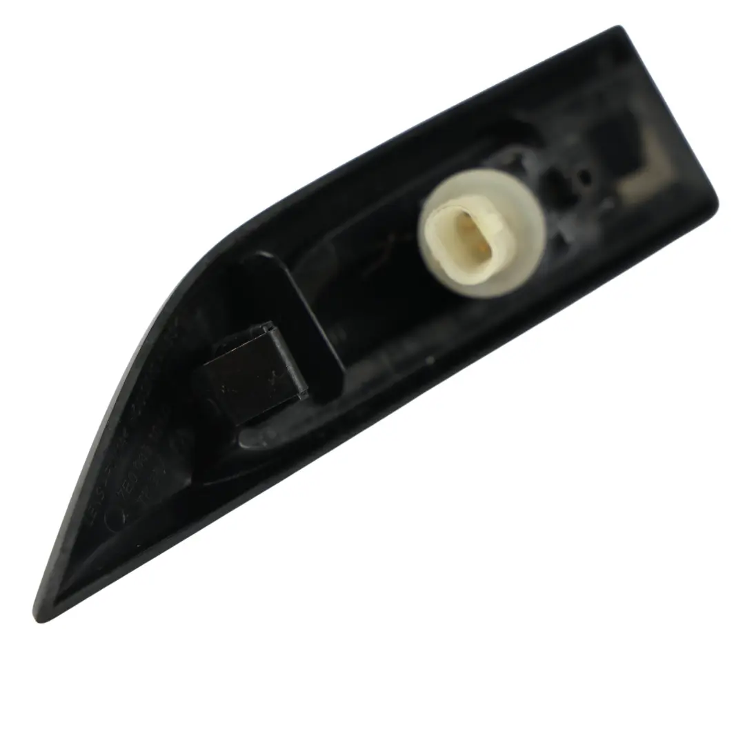 Intermitente Panel Lateral Izquierdo para Volkswagen Transporter T6 con número de pieza 7E0949101D Volkswagen Transporter T6 Intermitente Panel Lateral Izquierdo - SKU 7E0949101D - Número de pieza 7E0949101D