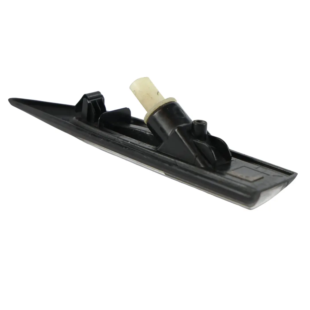 Indicatore Direzione Sinistro per Volkswagen Transporter T6 con numero di parte 7E0949101D Volkswagen Transporter T6 Indicatore Direzione Sinistro - SKU 7E0949101D - Numero di parte 7E0949101D