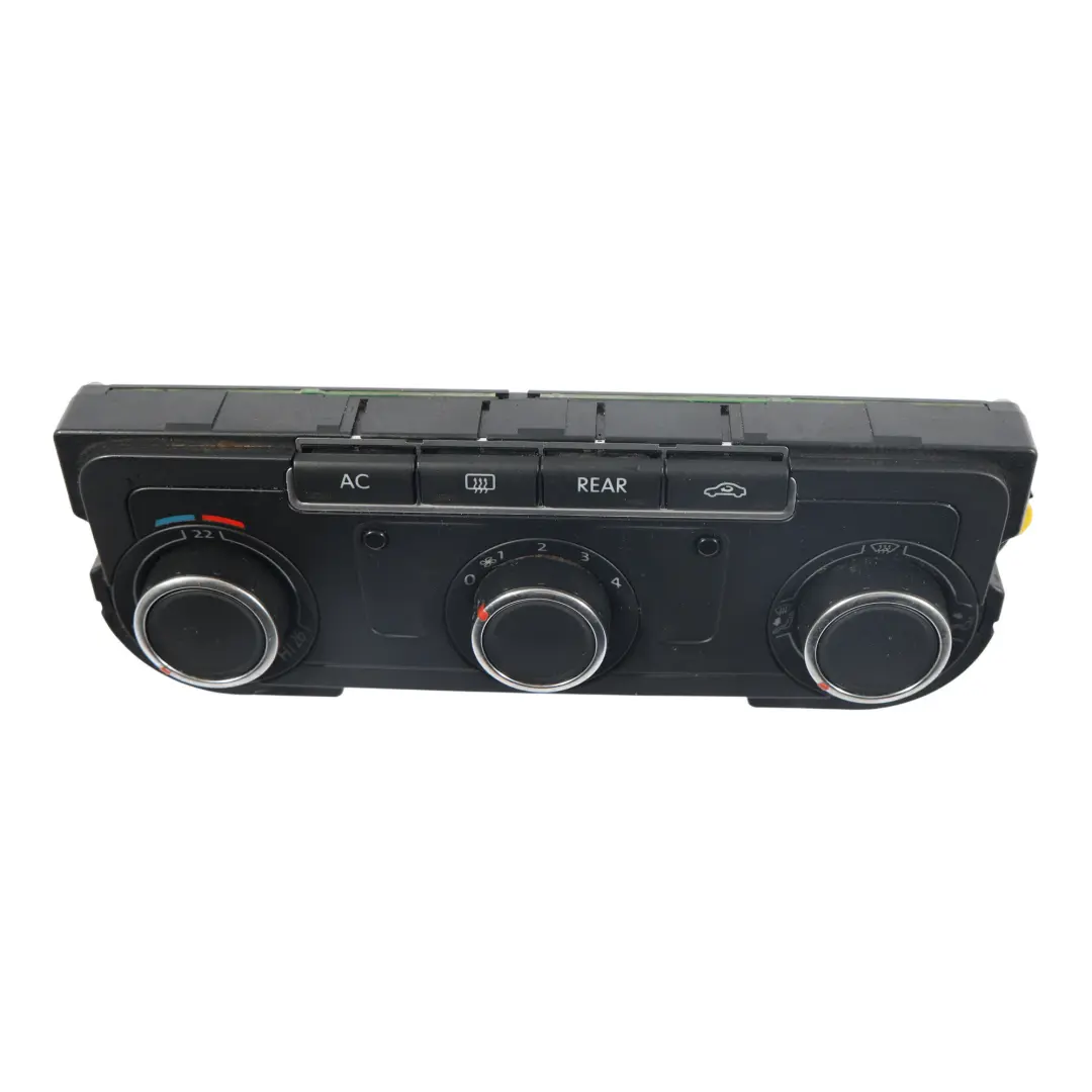 Pannello Controllo Climatizzatore per Volkswagen Transporter T5 con numero di parte 7E5907047S Volkswagen Transporter T5 Pannello Controllo Climatizzatore - SKU 7E5907047S - Numero di parte 7E5907047S