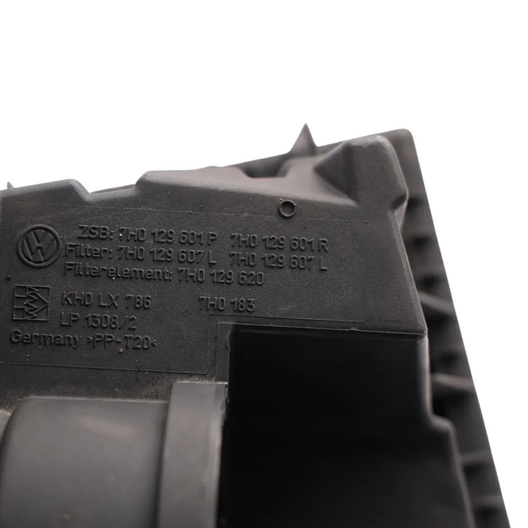 VW Volkswagen Transporter T5 Air Filter Box Housing Part 2.5 Diesel - SKU 7H0129607L-1 - Part number 7H0129607L