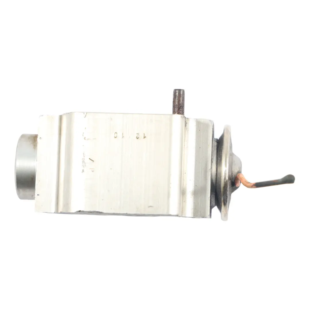 Válvula Expansión Aire Acondicionado para Volkswagen Transporter T5 con número de pieza 7H0820712B Volkswagen Transporter T5 Válvula Expansión Aire Acondicionado - SKU 7H0820712B - Número de pieza 7H0820712B
