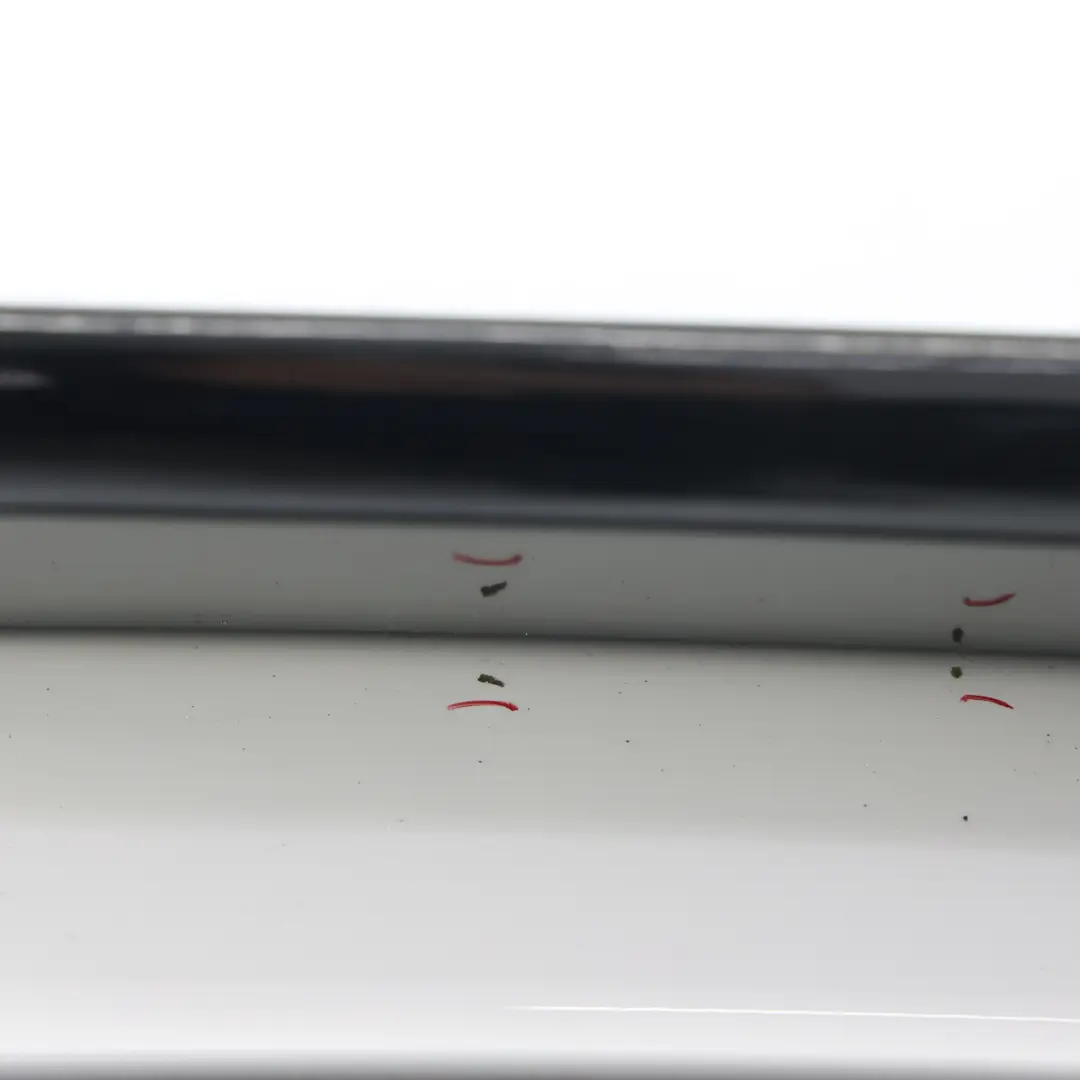 Door Right O/S Boot Tailgate Candy White - B9A to Volkswagen VW Transporter T6 Rear with Part number 7H0827092AP Volkswagen VW Transporter T6 Rear Door Right O/S Boot Tailgate Candy White - B9A - SKU 7H0827092AP-CAN - Part number 7H0827092AP