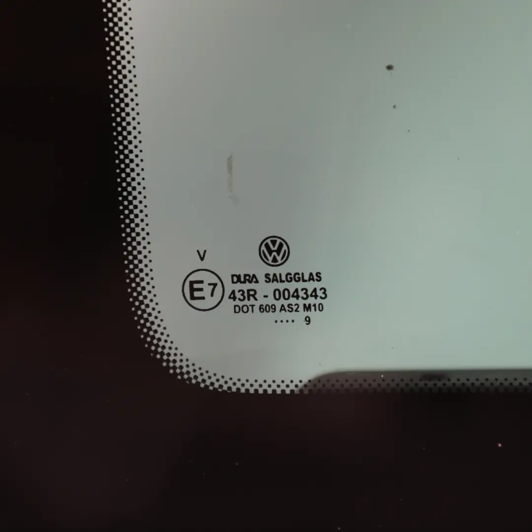 Sliding Door Window Rear Right O/S AS2 to Volkswagen VW Transporter T5 with Part number 7H0847758AK Volkswagen VW Transporter T5 Sliding Door Window Rear Right O/S AS2 - SKU 7H0847758AK - Part number 7H0847758AK