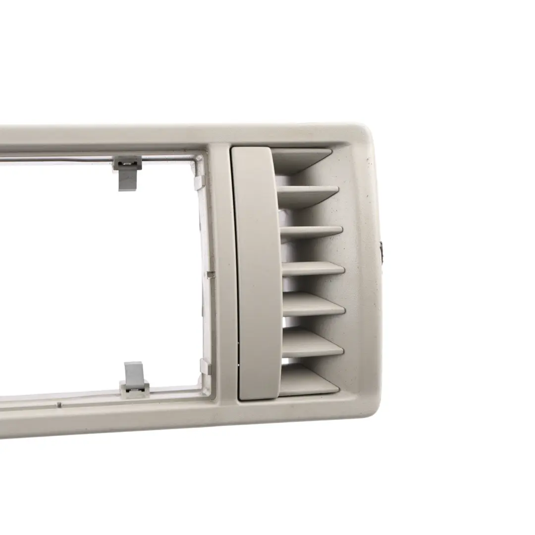 Volkswagen Transporter T5 Marco Cubierta Soporte Luz Interior - SKU 7H0858848B - Número de pieza 7H0858848B