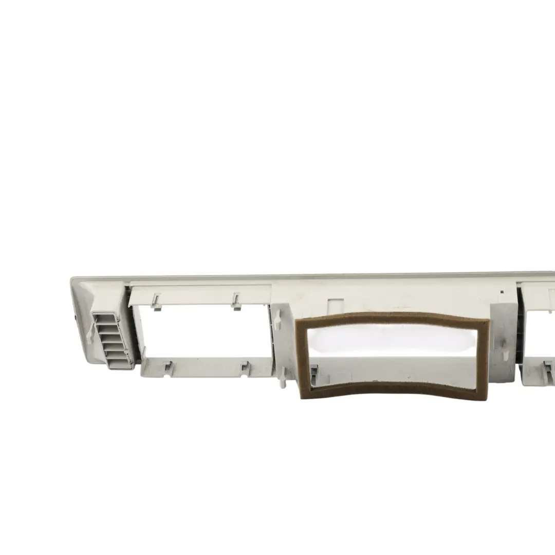 Cadre Couvercle Support Éclairage Intérieur pour Volkswagen Transporter T5 à propos du numéro de pièce 7H0858848B Volkswagen Transporter T5 Cadre Couvercle Support Éclairage Intérieur - SKU 7H0858848B - Numéro de pièce 7H0858848B