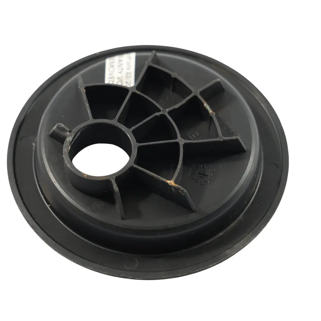 Soporte De Amarre Tie Down Ojo Cubierta para Volkswagen Transporter T6 con número de pieza 7H0863467 Volkswagen Transporter T6 Soporte De Amarre Tie Down Ojo Cubierta - SKU 7H0863467 - Número de pieza 7H0863467