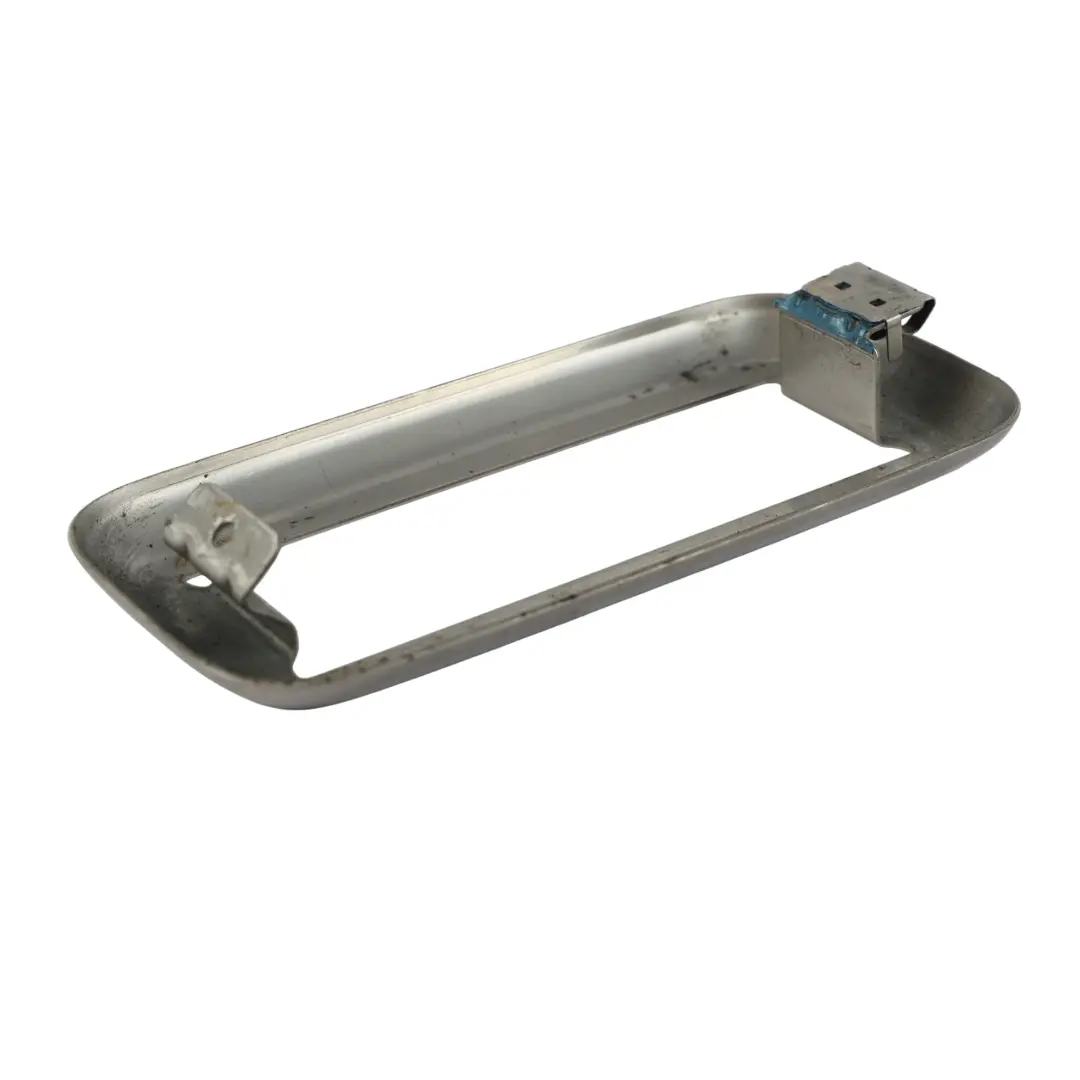 Volkswagen Transporter T6 Garniture Montage Siège 2ème Rangée - SKU 7H0883087 - Numéro de pièce 7H0883087