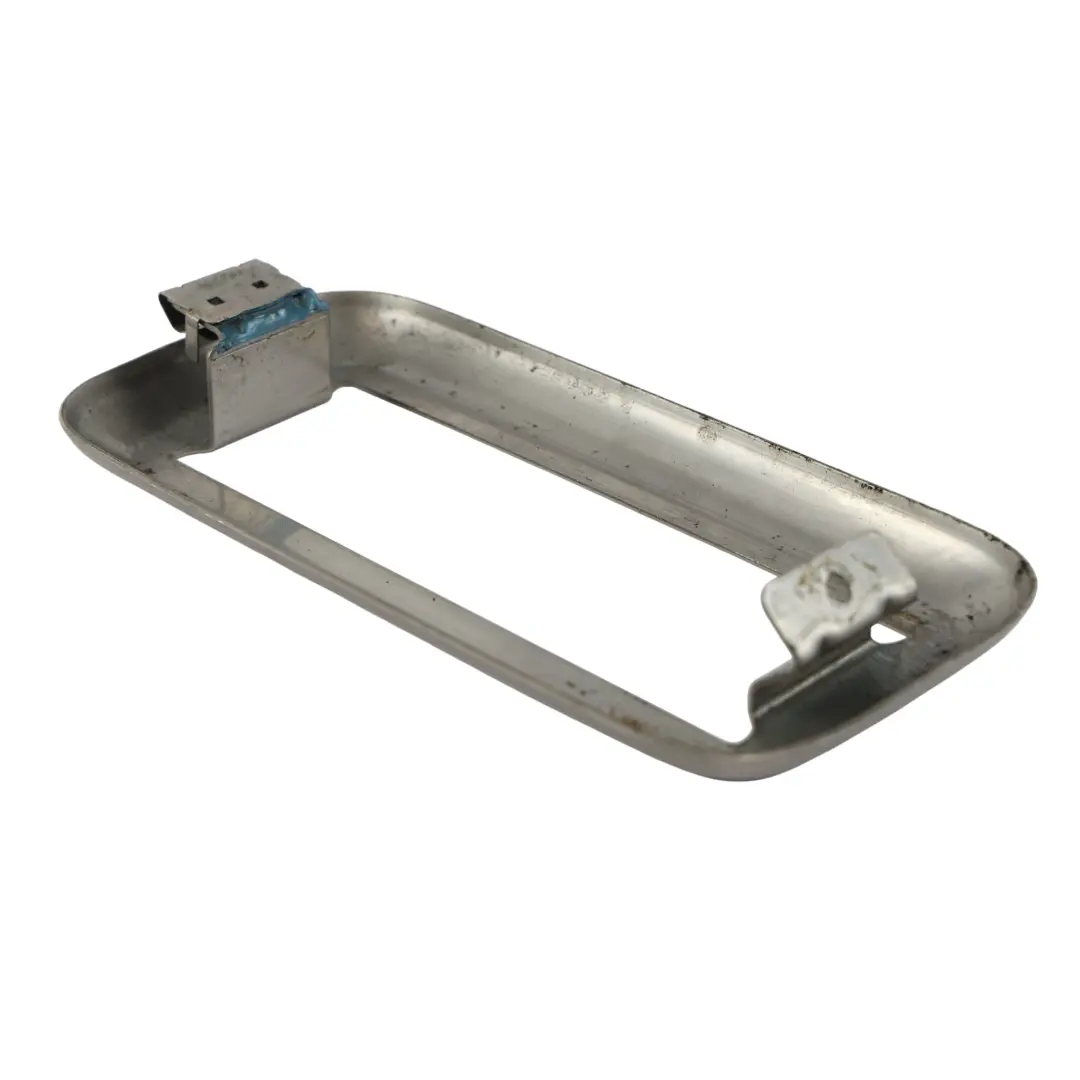 Garniture Montage Siège 2ème Rangée pour Volkswagen Transporter T6 à propos du numéro de pièce 7H0883087 Volkswagen Transporter T6 Garniture Montage Siège 2ème Rangée - SKU 7H0883087 - Numéro de pièce 7H0883087