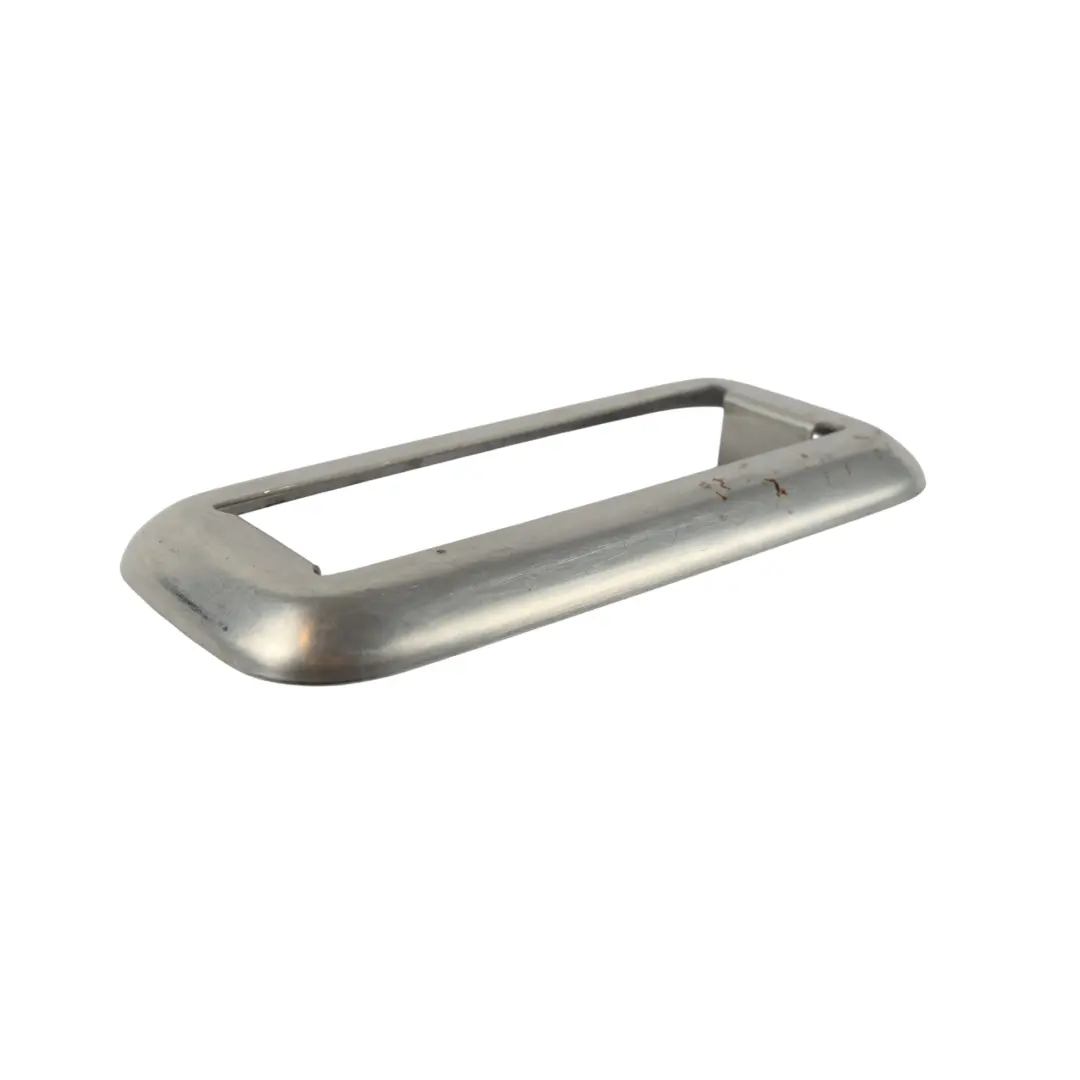 Osłona Mocowania Fotela 2. Rząd do Volkswagen Transporter T6 o numerze 7H0883087 Volkswagen Transporter T6 Osłona Mocowania Fotela 2. Rząd - SKU 7H0883087 - Numer Części 7H0883087