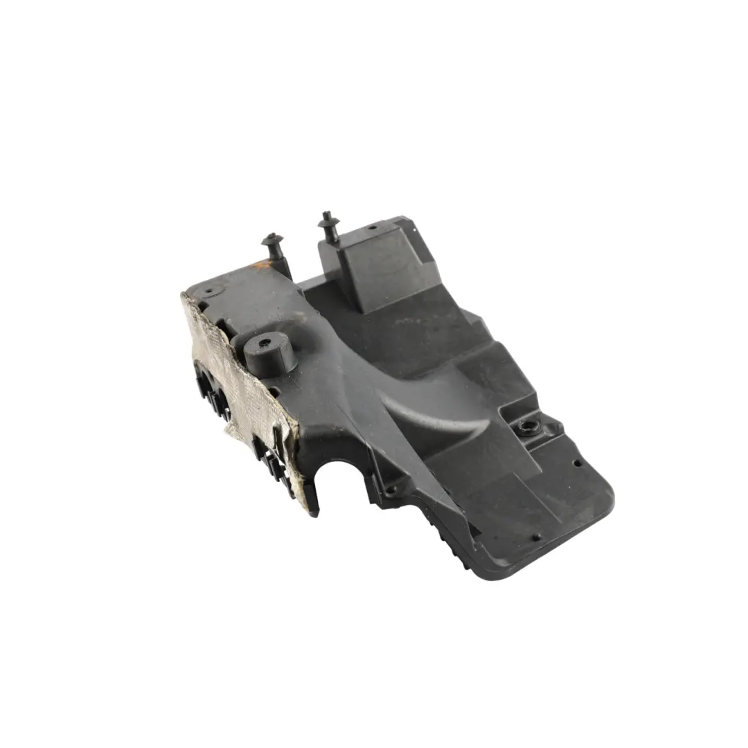 Fuse Box Housing Lid Cover Trim Lower to VW Volkswagen Transporter T5 with Part number 7H0907296 VW Volkswagen Transporter T5 Fuse Box Housing Lid Cover Trim Lower - SKU 7H0907296 - Part number 7H0907296