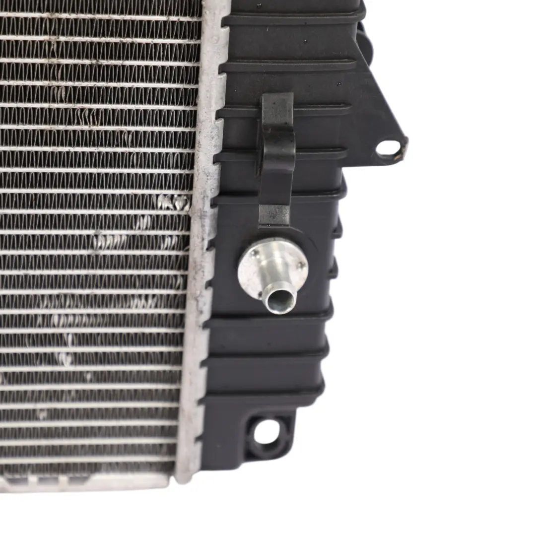 Cooling Radiator 2.7 V6 Diesel to Range Rover Sport L320 Engine with Part number 7H32-8T000-DA Range Rover Sport L320 Engine Cooling Radiator 2.7 V6 Diesel - SKU 7H32-8T000-DA - Part number 7H32-8T000-DA