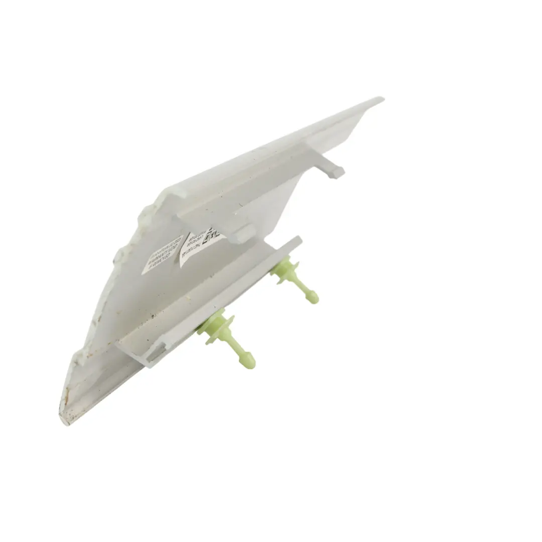 Embellecedor Umbral Puerta Trasero Izquierdo para Range Rover L322 con número de pieza 7H42-113A11-AA Range Rover L322 Embellecedor Umbral Puerta Trasero Izquierdo - SKU 7H42-113A11-AA - Número de pieza 7H42-113A11-AA