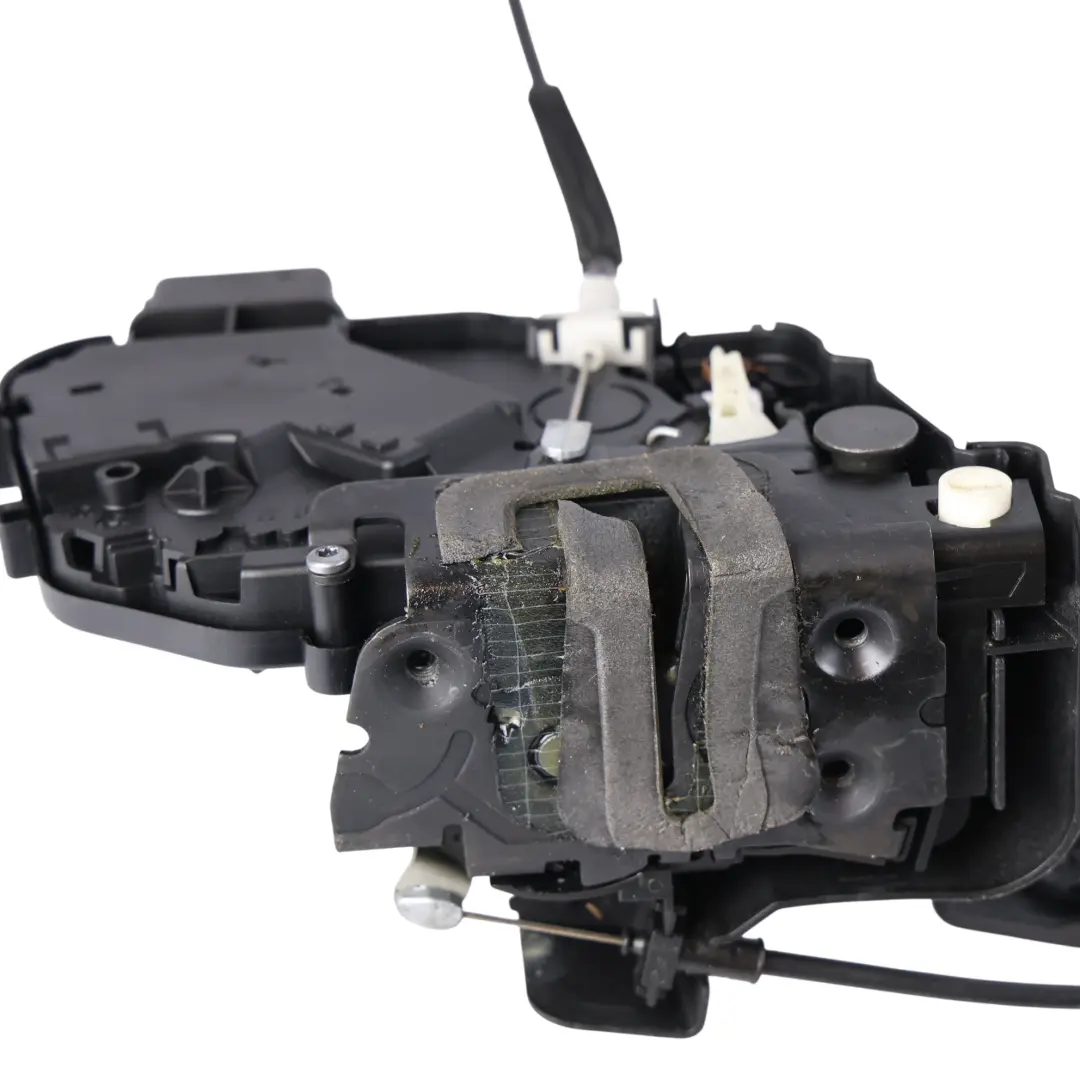 Serratura Porta Posteriore Destro per Land Rover Discovery 3 L319 con numero di parte 7H5A-26412-AC Land Rover Discovery 3 L319 Serratura Porta Posteriore Destro - SKU 7H5A-26412-AC-1 - Numero di parte 7H5A-26412-AC