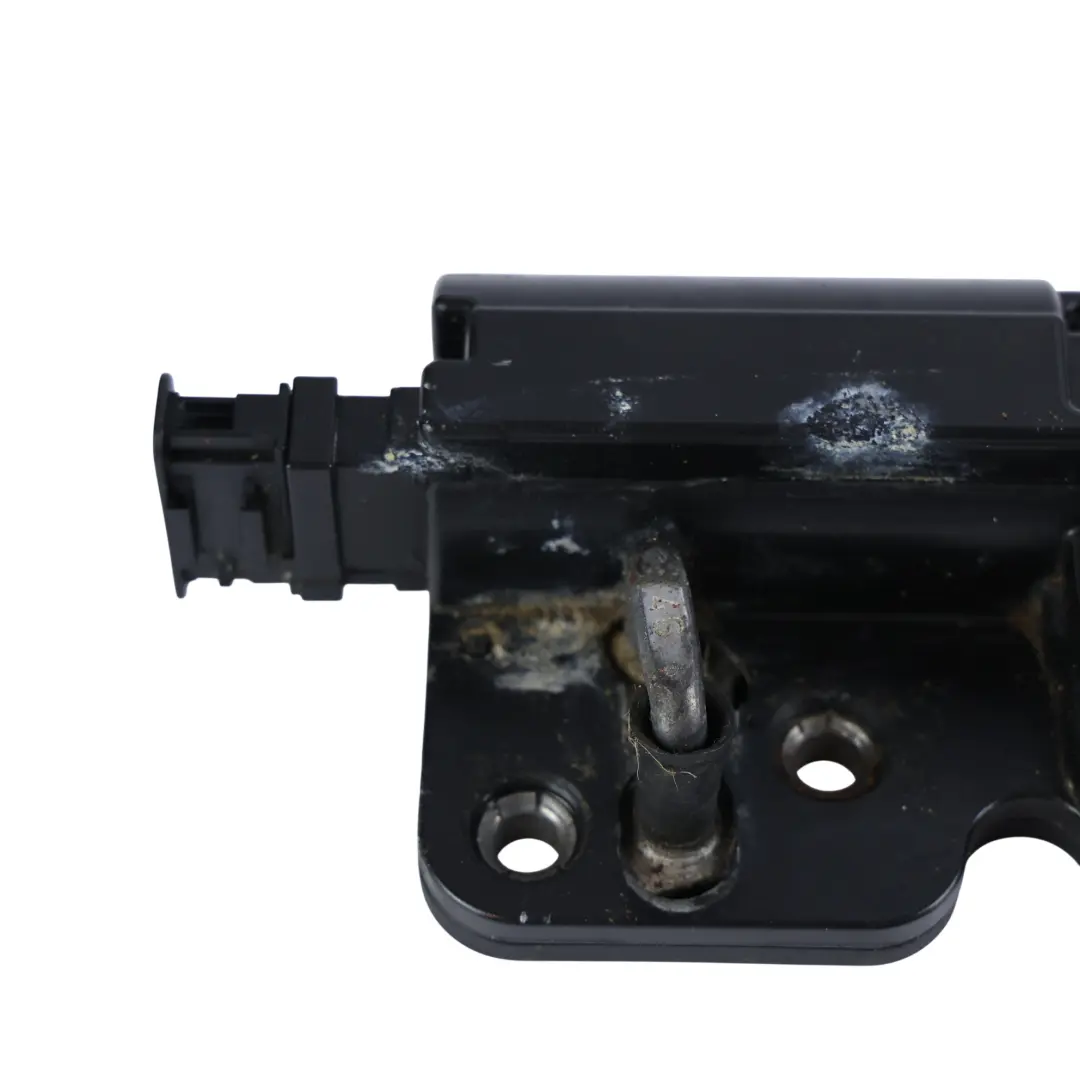 Boot Catch Lock Latch Actuator Mechanism to Porsche Cayenne 9PA Tailgate with Part number 7L0827511 Porsche Cayenne 9PA Tailgate Boot Catch Lock Latch Actuator Mechanism - SKU 7L0827511 - Part number 7L0827511