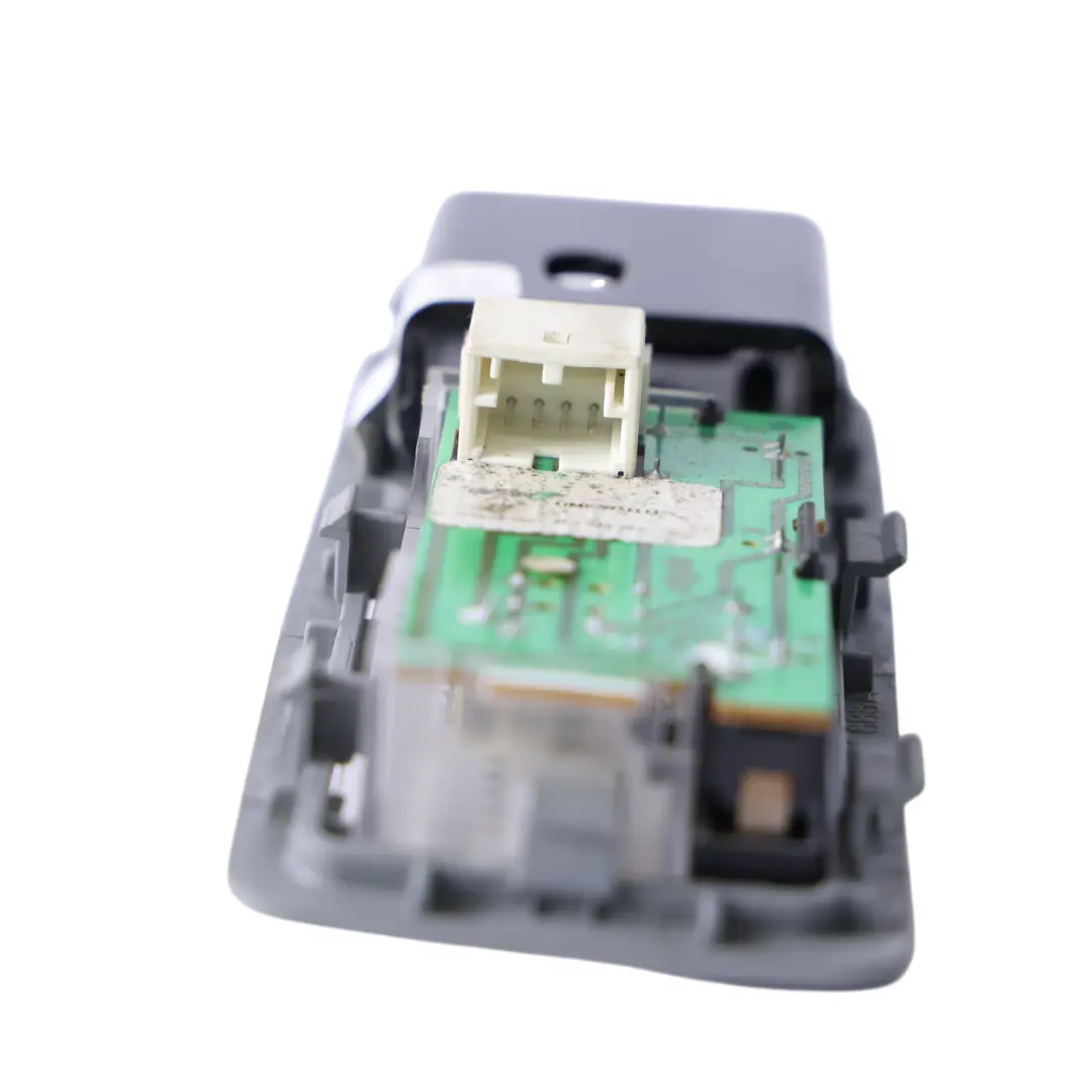 Porsche Cayenne 955 Hintere Dachhimmel Lampe Licht Höflichkeit Rechts - SKU 7L0861688A-2 - Teilenummer 7L0861688A