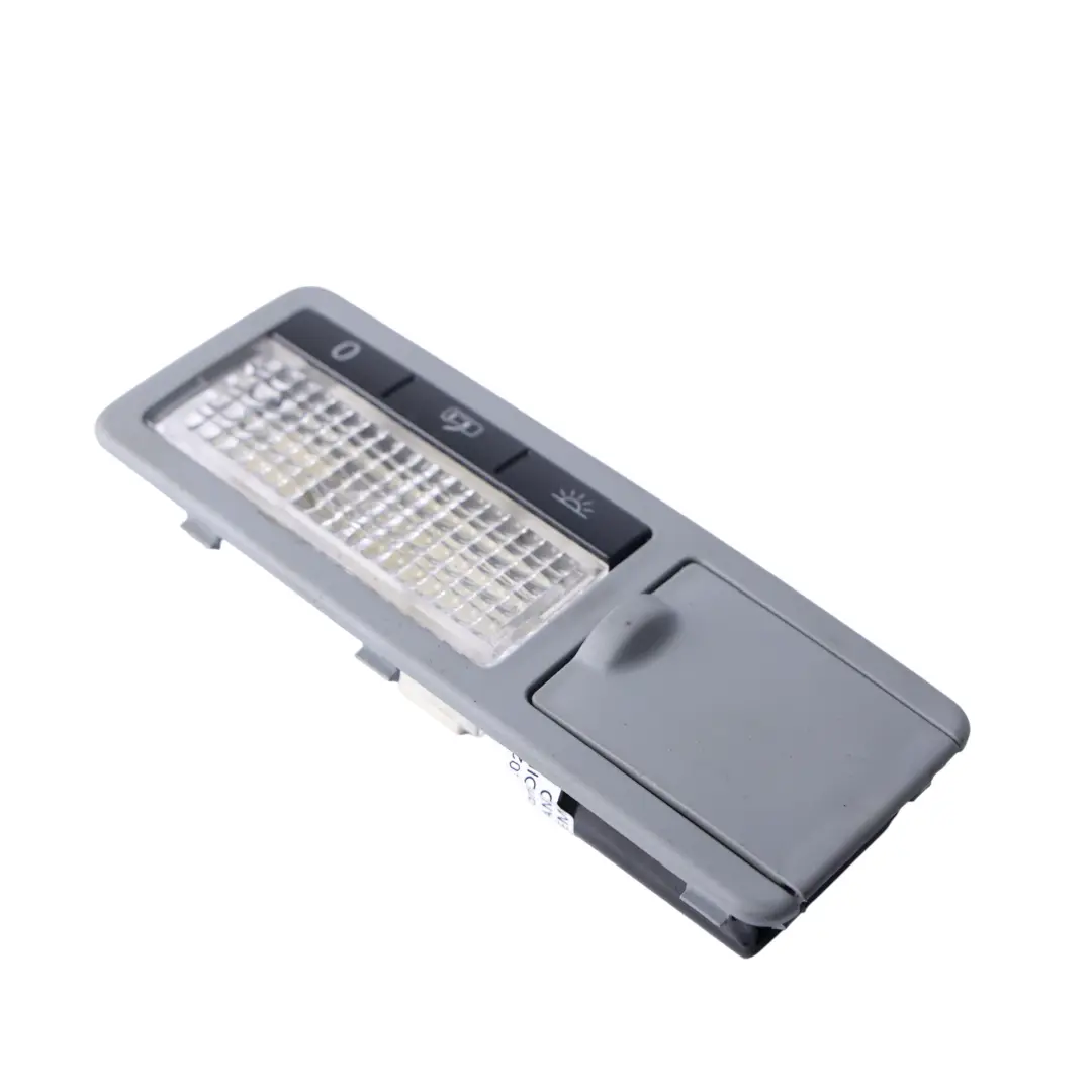 Porsche Cayenne 955 Plafonnier Arrière Droit Côté Conducteur - SKU 7L0861688A-2 - Numéro de pièce 7L0861688A