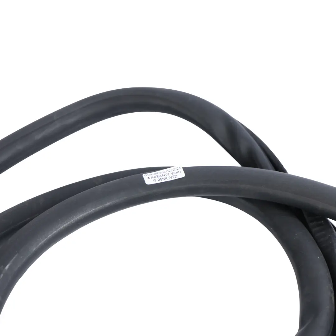 Door Frame Edge Seal Rear Left Right N/O/S Gasket to Porsche Cayenne 9PA with Part number 7L0867367E Porsche Cayenne 9PA Door Frame Edge Seal Rear Left Right N/O/S Gasket - SKU 7L0867367E - Part number 7L0867367E