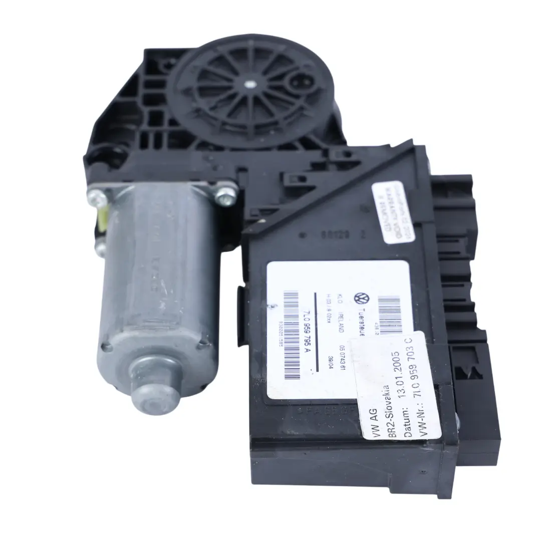 Türfensterheber Motor Hinten Links für Porsche Cayenne 9PA mit Teilenummer 7L0959795A Porsche Cayenne 9PA Türfensterheber Motor Hinten Links - SKU 7L0959795A - Teilenummer 7L0959795A