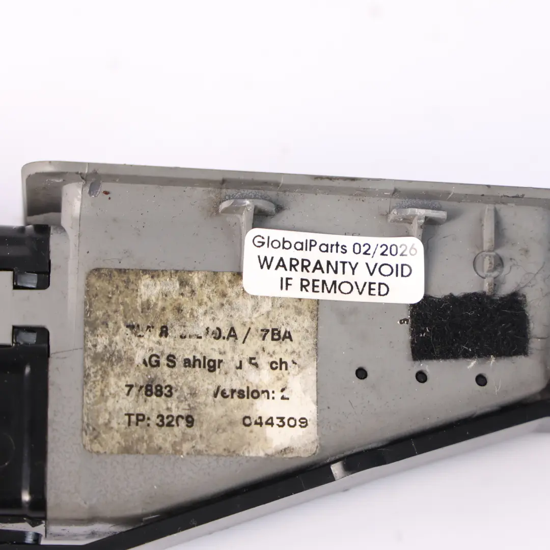 Rejilla De Ventilación Del Pilar B Derecho para Porsche Cayenne 9PA con número de pieza 7L5819210A Porsche Cayenne 9PA Rejilla De Ventilación Del Pilar B Derecho - SKU 7L5819210A - Número de pieza 7L5819210A