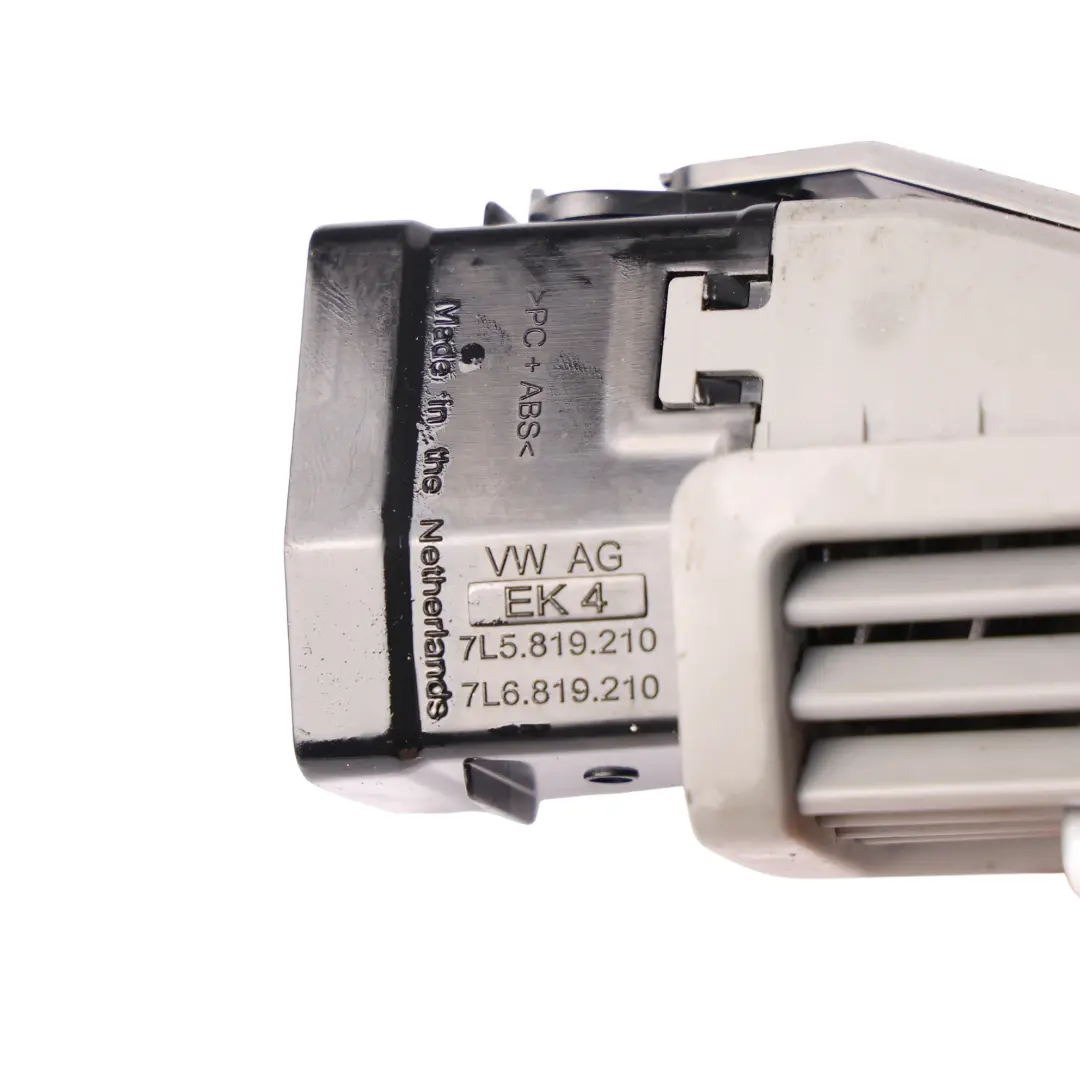 Rejilla De Ventilación Del Pilar B Derecho para Porsche Cayenne 9PA con número de pieza 7L5819210A Porsche Cayenne 9PA Rejilla De Ventilación Del Pilar B Derecho - SKU 7L5819210A - Número de pieza 7L5819210A