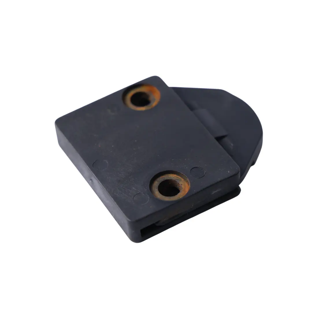 Hintere Heckklappe Seite Bump Stop Guide für Porsche Cayenne 9PA mit Teilenummer 7L5827679B Porsche Cayenne 9PA Hintere Heckklappe Seite Bump Stop Guide - SKU 7L5827679B - Teilenummer 7L5827679B