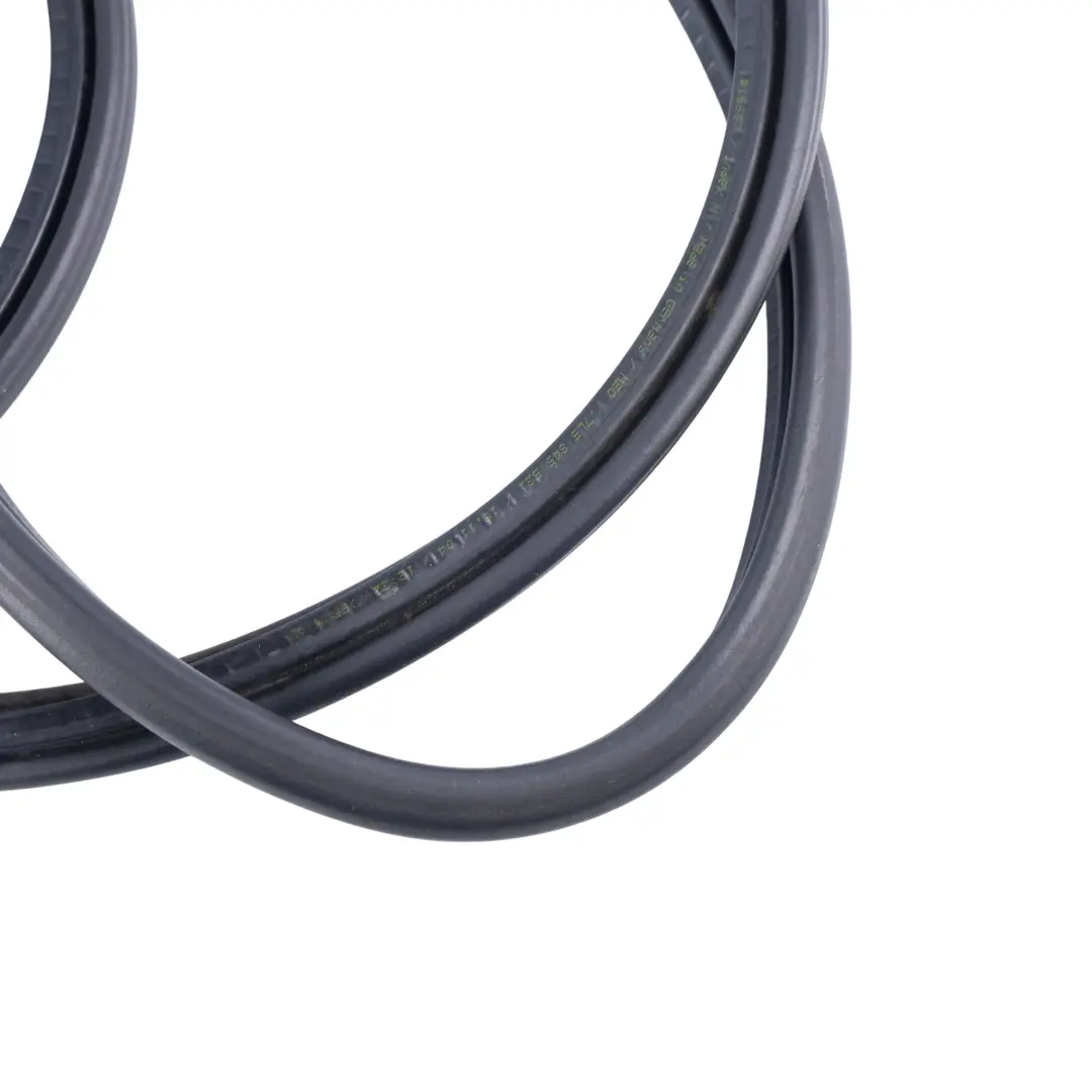 Porsche Cayenne 955 9PA Joint D'Étanchéité De Lunette Arrière Hayon - SKU 7L5845521 - Numéro de pièce 7L5845521