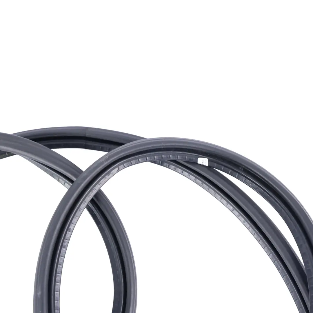 Porsche Cayenne 955 9PA Dichtungsgummi Für Kippbare Heckscheibe - SKU 7L5845521 - Teilenummer 7L5845521