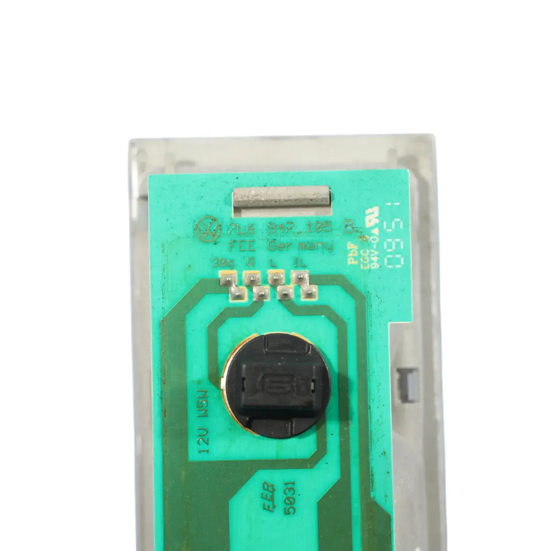 Luz Panel Techo Interior Delantero para Volkswagen Transporter T5 con número de pieza 7L6947105B Volkswagen Transporter T5 Luz Panel Techo Interior Delantero - SKU 7L6947105B - Número de pieza 7L6947105B