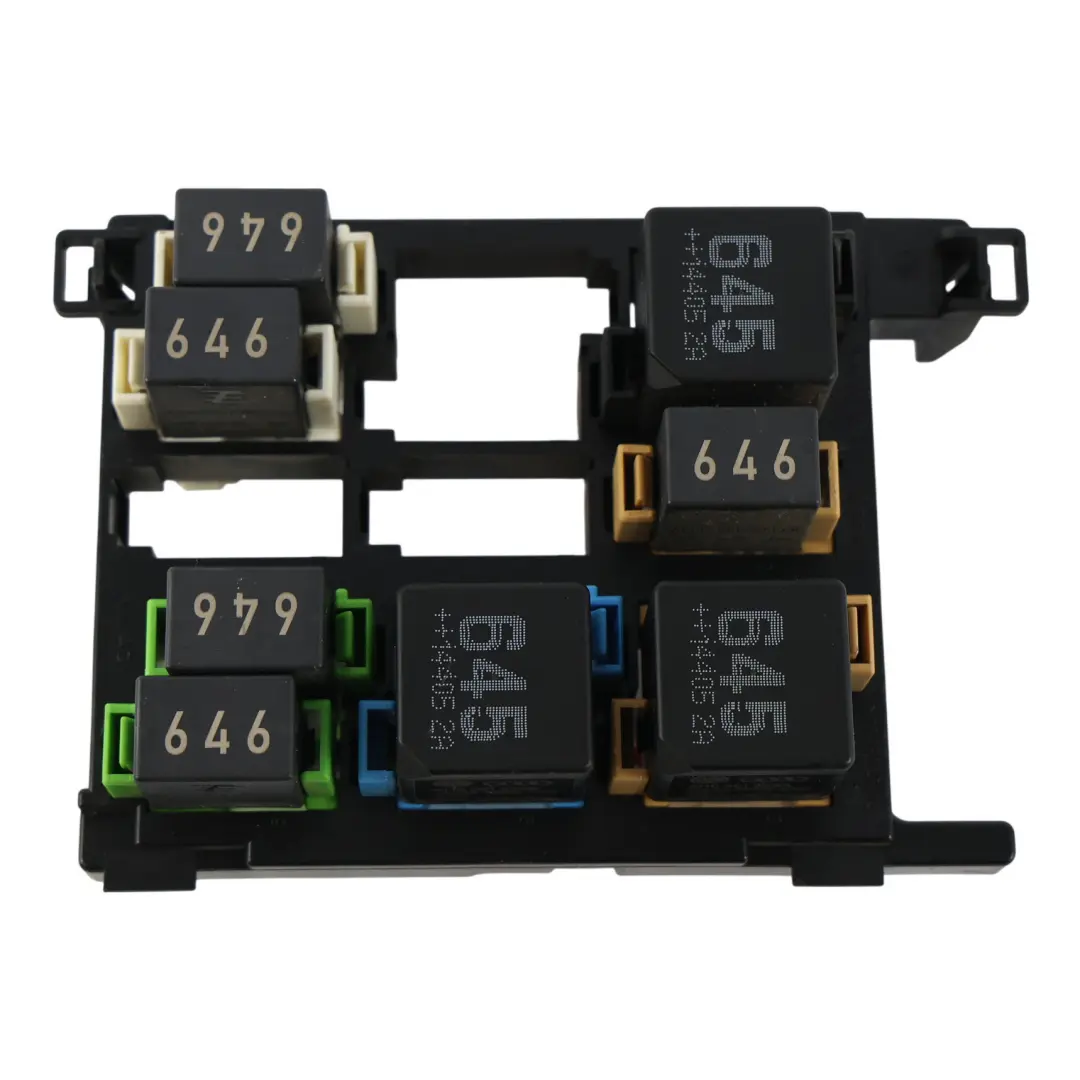 Mk2 Tiguan 7L Sicherung Relais Box für Audi Q3 8U Skoda Yeti VW Caddy mit Teilenummer 7N0937503 Audi Q3 8U Skoda Yeti VW Caddy Mk2 Tiguan 7L Sicherung Relais Box - SKU 7N0937503 - Teilenummer 7N0937503