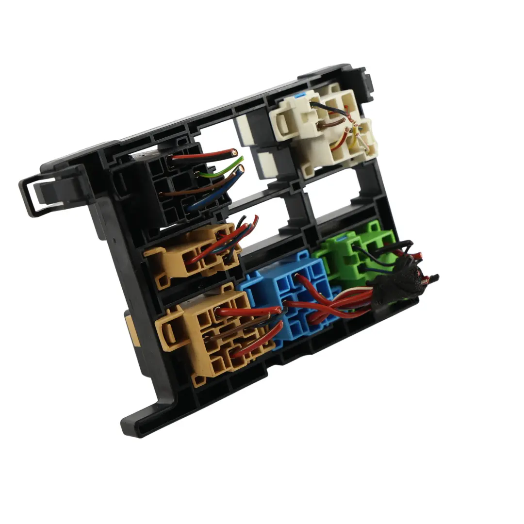 Mk2 Tiguan 7L Boîtier Fusibles Relais pour Audi Q3 8U Skoda Yeti VW Caddy à propos du numéro de pièce 7N0937503 Audi Q3 8U Skoda Yeti VW Caddy Mk2 Tiguan 7L Boîtier Fusibles Relais - SKU 7N0937503 - Numéro de pièce 7N0937503