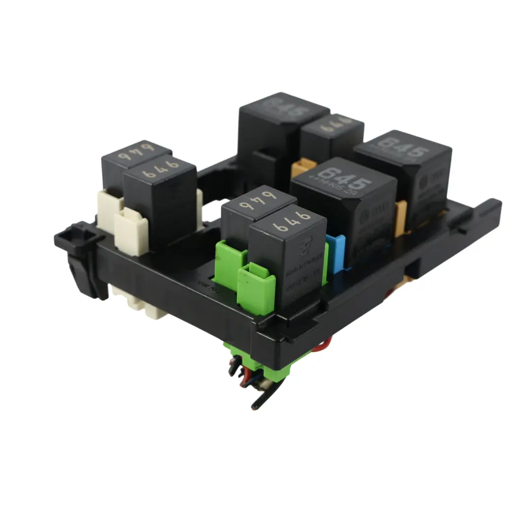 Audi Q3 8U Skoda Yeti VW Caddy Mk2 Tiguan 7L Boîtier Fusibles Relais - SKU 7N0937503 - Numéro de pièce 7N0937503