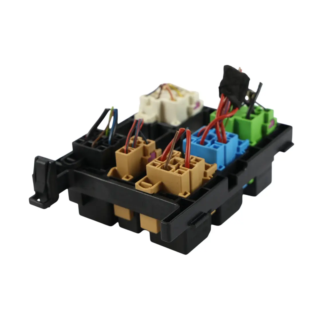 Mk2 Tiguan 7L Sicherung Relais Box für Audi Q3 8U Skoda Yeti VW Caddy mit Teilenummer 7N0937503 Audi Q3 8U Skoda Yeti VW Caddy Mk2 Tiguan 7L Sicherung Relais Box - SKU 7N0937503 - Teilenummer 7N0937503