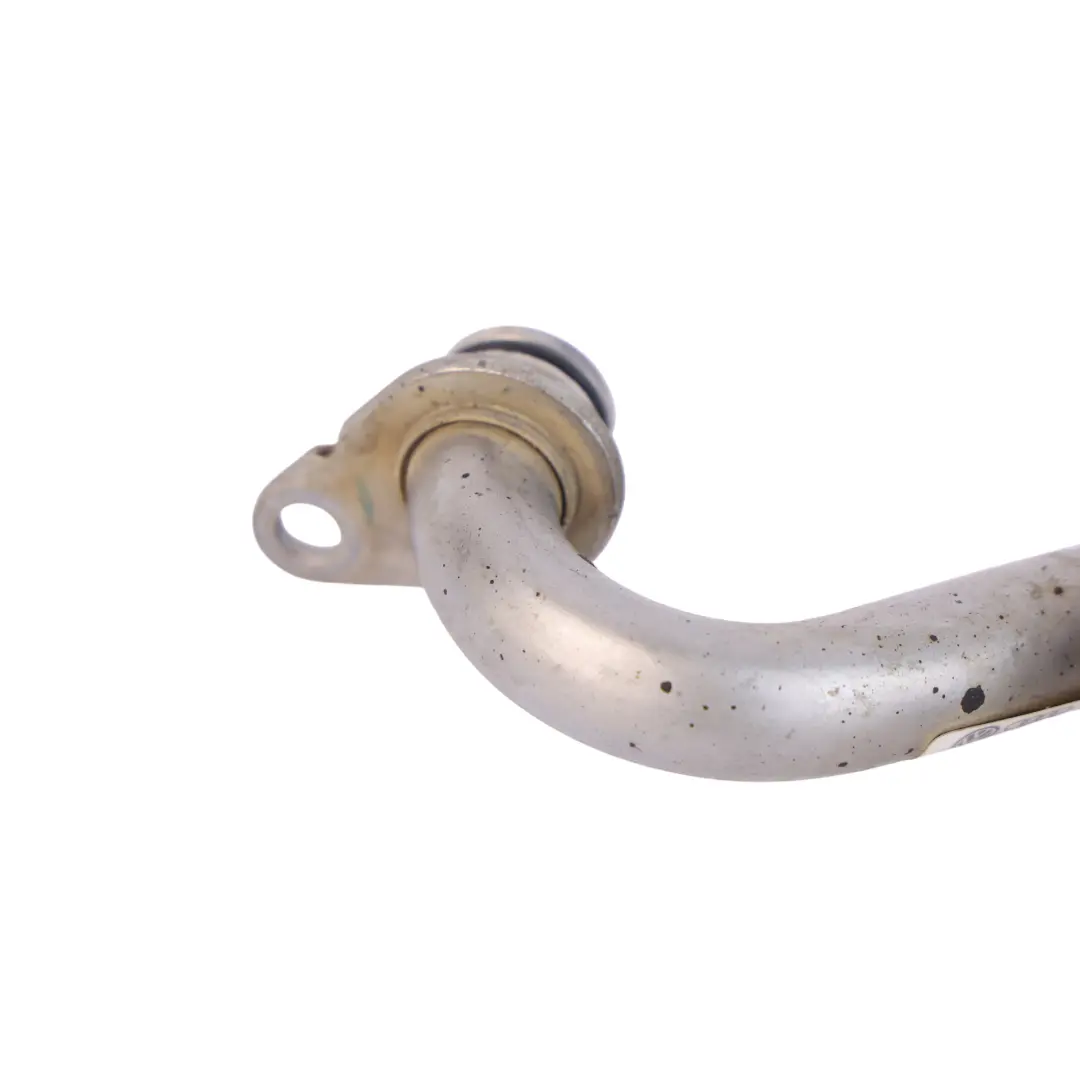 7P Tuyau Refroidissement Huile 3.0 TDI pour Volkswagen Touareg à propos du numéro de pièce 7P0121065M Volkswagen Touareg 7P Tuyau Refroidissement Huile 3.0 TDI - SKU 7P0121065M-1 - Numéro de pièce 7P0121065M